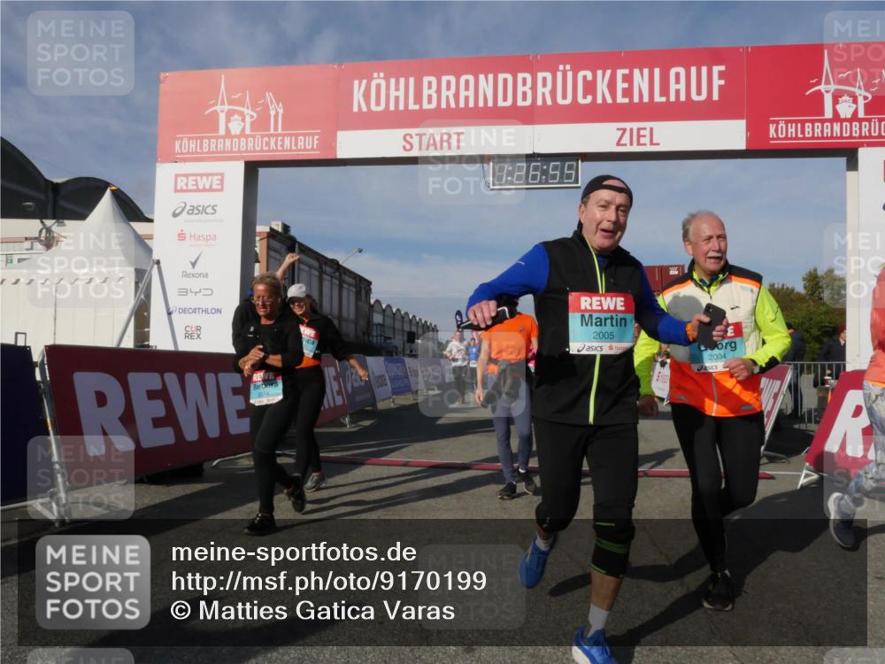 03.10.2025 - Köhlbrandbrückenlauf Matties Gatica Varas http://msf.ph/oto/9170199 03.10.2025 10:26:56 Ziel 1509, 1726, 1727, 1840, 1935, 1996, 2133, 2219, 2259, 2405, 2586, 2655, 2952, 3044, 3105, 3110, 3163, 3241, 3242, 3364, 3367, 3602 meine-sportfotos.de