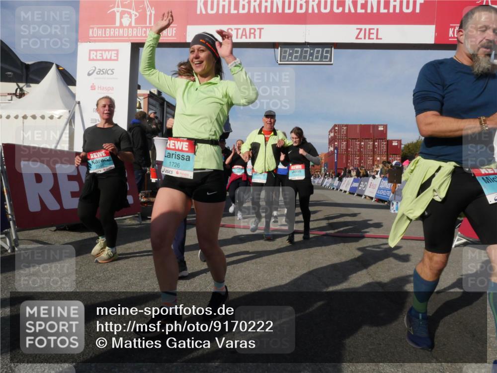 03.10.2025 - Köhlbrandbrückenlauf Matties Gatica Varas http://msf.ph/oto/9170222 03.10.2025 10:27:07 Ziel 2405, 2774, 2930, 3232, 3241, 3242, 3364, 3367, 3703, 3745, 3829 meine-sportfotos.de