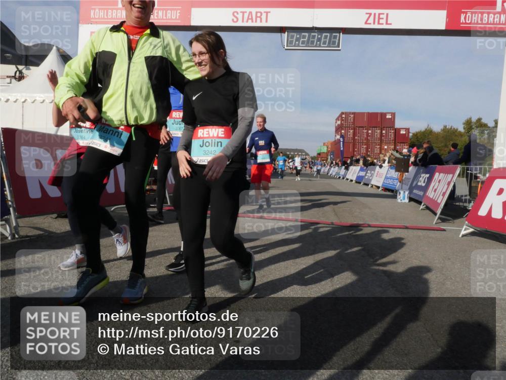 03.10.2025 - Köhlbrandbrückenlauf Matties Gatica Varas http://msf.ph/oto/9170226 03.10.2025 10:27:09 Ziel 2115, 2693, 2774, 2930, 3232, 3703, 3745, 3829 meine-sportfotos.de