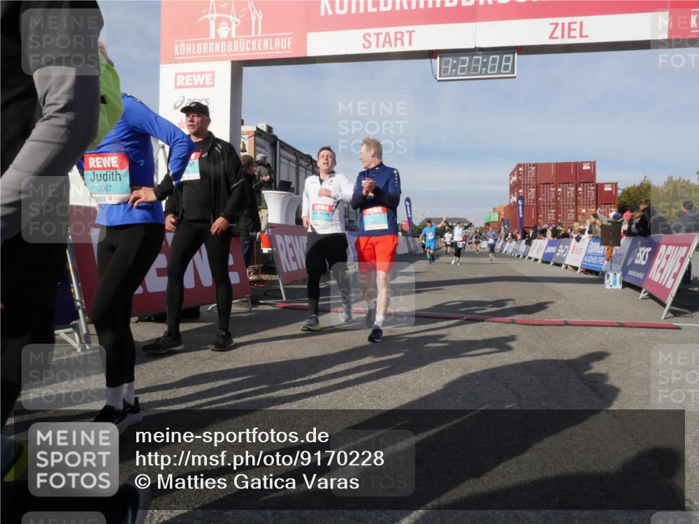03.10.2025 - Köhlbrandbrückenlauf Matties Gatica Varas http://msf.ph/oto/9170228 03.10.2025 10:27:10 Ziel 2115, 2693, 2774, 2930, 3052, 3232, 3703, 3745 meine-sportfotos.de