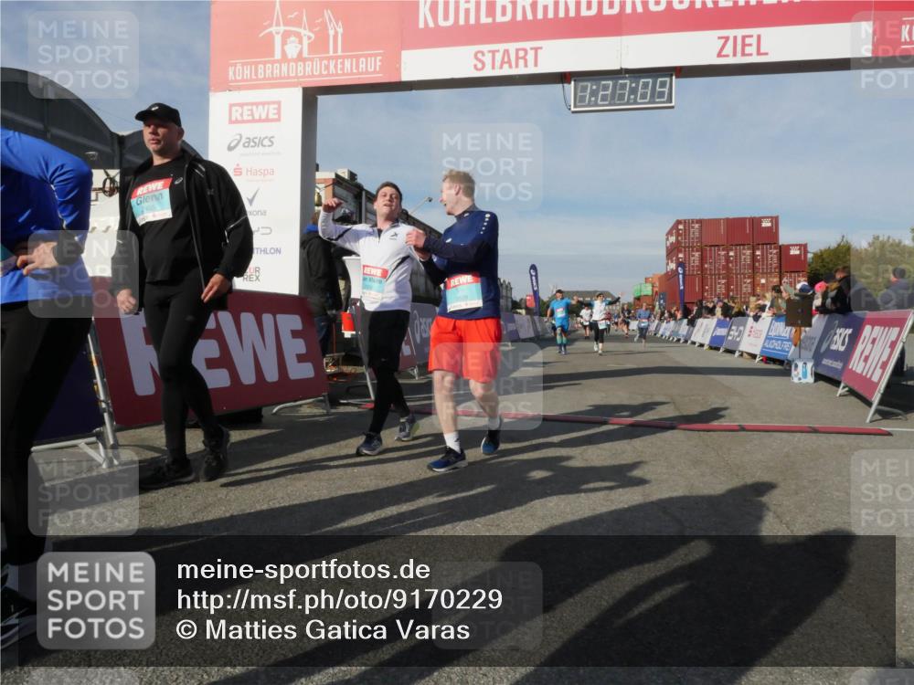 03.10.2025 - Köhlbrandbrückenlauf Matties Gatica Varas http://msf.ph/oto/9170229 03.10.2025 10:27:11 Ziel 2115, 2693, 2774, 3052, 3232, 3703, 3745 meine-sportfotos.de
