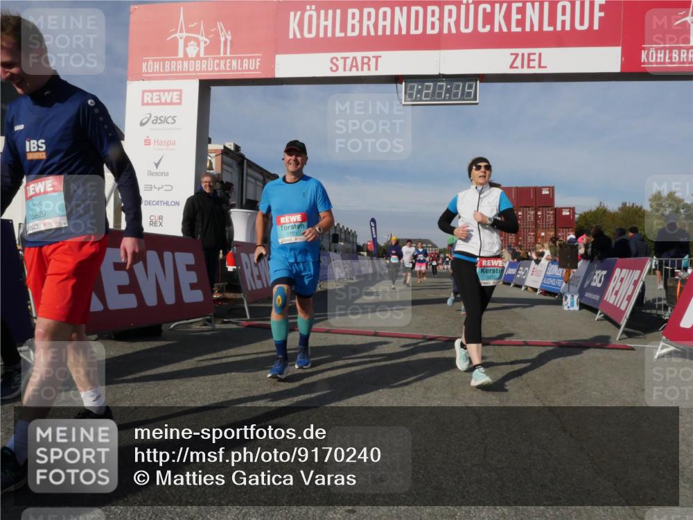 03.10.2025 - Köhlbrandbrückenlauf Matties Gatica Varas http://msf.ph/oto/9170240 03.10.2025 10:27:16 Ziel 1930, 2115, 2693, 2774, 3052, 3745, 3746 meine-sportfotos.de