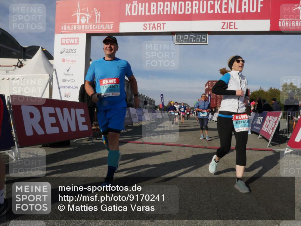 03.10.2025 - Köhlbrandbrückenlauf Matties Gatica Varas http://msf.ph/oto/9170241 03.10.2025 10:27:16 Ziel 1930, 2115, 2693, 2774, 3052, 3745, 3746 meine-sportfotos.de