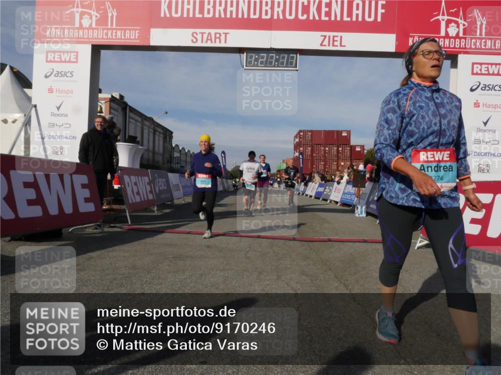 03.10.2025 - Köhlbrandbrückenlauf Matties Gatica Varas http://msf.ph/oto/9170246 03.10.2025 10:27:19 Ziel 1539, 1930, 2115, 2451, 2693, 3052, 3132, 3746 meine-sportfotos.de