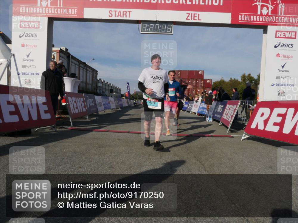 03.10.2025 - Köhlbrandbrückenlauf Matties Gatica Varas http://msf.ph/oto/9170250 03.10.2025 10:27:21 Ziel 1539, 1930, 2451, 2935, 3052, 3132, 3746 meine-sportfotos.de