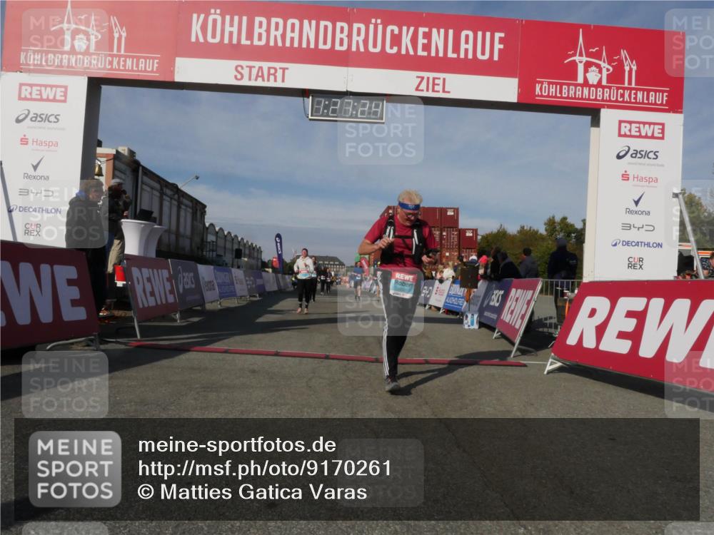 03.10.2025 - Köhlbrandbrückenlauf Matties Gatica Varas http://msf.ph/oto/9170261 03.10.2025 10:27:26 Ziel 1539, 1926, 1929, 2101, 2451, 2562, 2935, 3132, 3746 meine-sportfotos.de