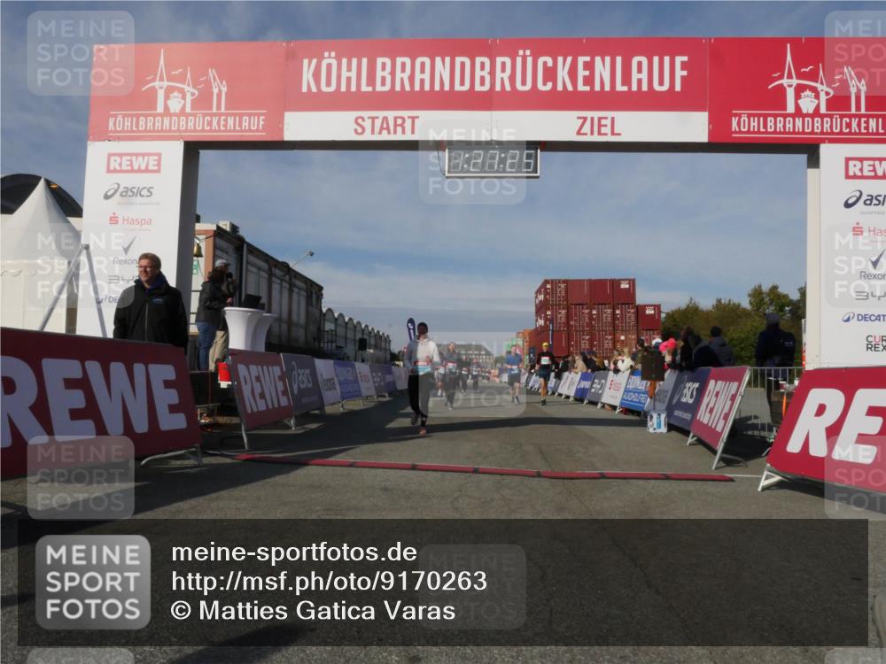 03.10.2025 - Köhlbrandbrückenlauf Matties Gatica Varas http://msf.ph/oto/9170263 03.10.2025 10:27:27 Ziel 1539, 1926, 1929, 2101, 2451, 2562, 2935, 3132, 3746 meine-sportfotos.de