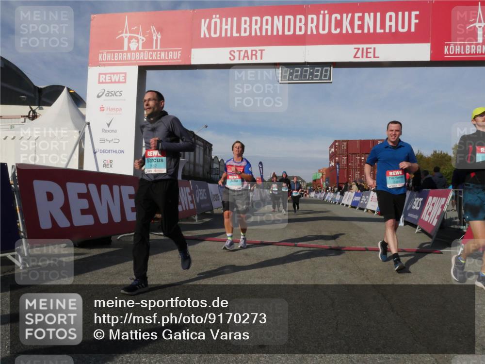 03.10.2025 - Köhlbrandbrückenlauf Matties Gatica Varas http://msf.ph/oto/9170273 03.10.2025 10:27:32 Ziel 1926, 1929, 2101, 2136, 2192, 2352, 2562, 2935, 3230 meine-sportfotos.de