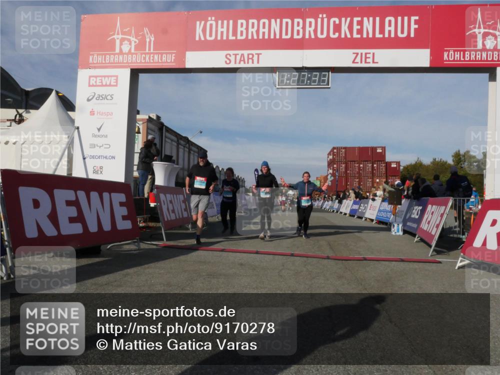 03.10.2025 - Köhlbrandbrückenlauf Matties Gatica Varas http://msf.ph/oto/9170278 03.10.2025 10:27:35 Ziel 1926, 1929, 2101, 2136, 2192, 2352, 2562, 3230 meine-sportfotos.de