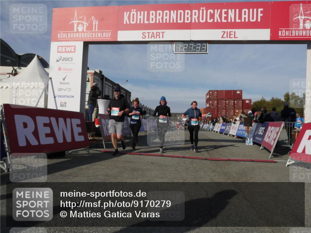 03.10.2025 - Köhlbrandbrückenlauf Matties Gatica Varas http://msf.ph/oto/9170279 03.10.2025 10:27:35 Ziel 1926, 1929, 2101, 2136, 2192, 2352, 2562, 3230 meine-sportfotos.de
