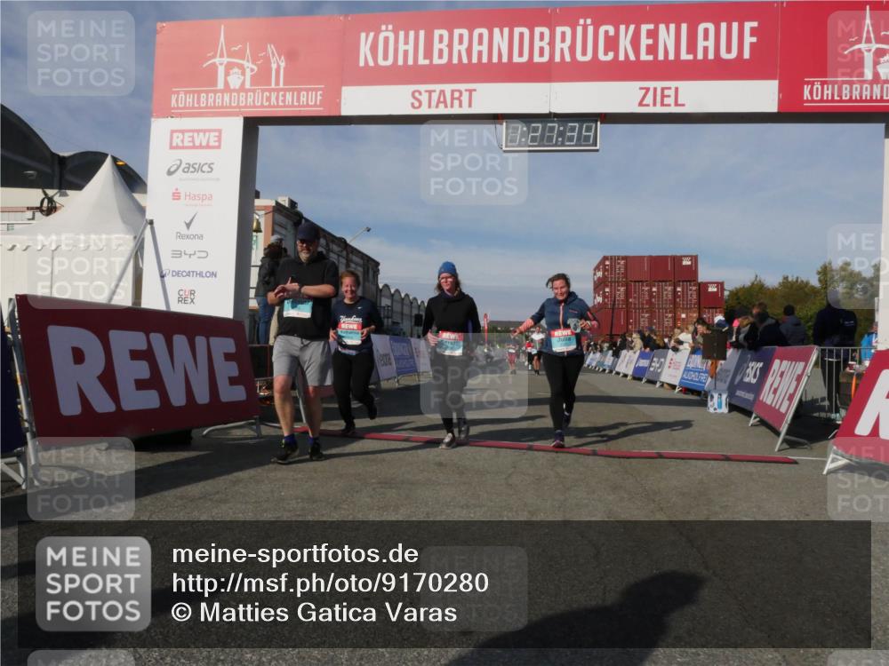 03.10.2025 - Köhlbrandbrückenlauf Matties Gatica Varas http://msf.ph/oto/9170280 03.10.2025 10:27:36 Ziel 1926, 2101, 2136, 2192, 2352, 3230 meine-sportfotos.de