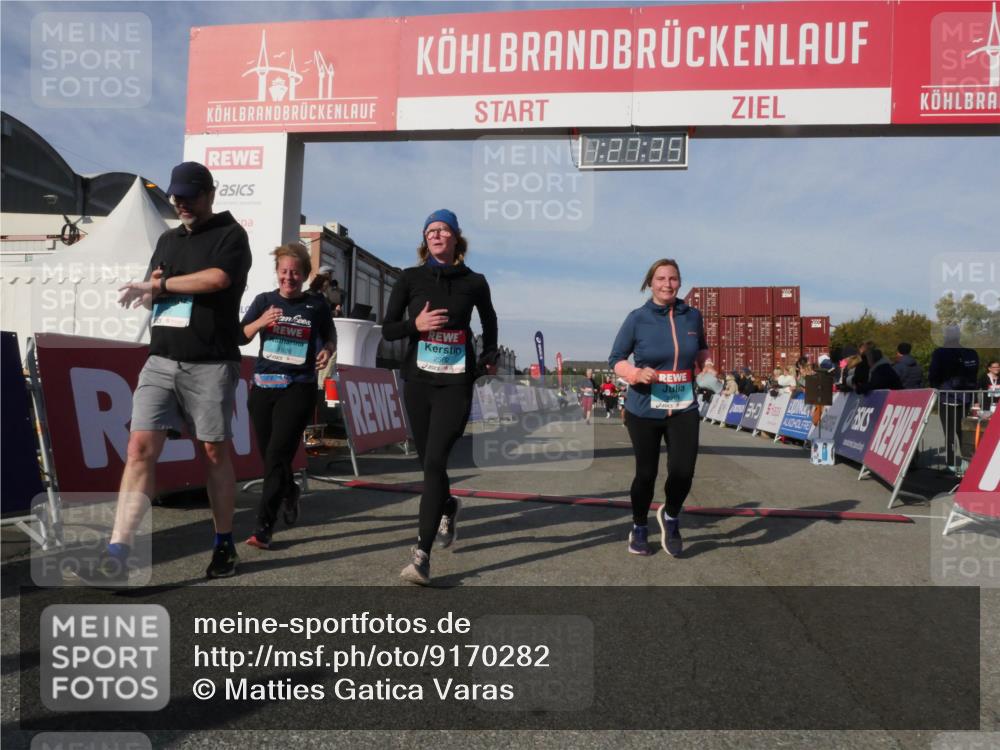 03.10.2025 - Köhlbrandbrückenlauf Matties Gatica Varas http://msf.ph/oto/9170282 03.10.2025 10:27:37 Ziel 2136, 2192, 2352, 3230 meine-sportfotos.de