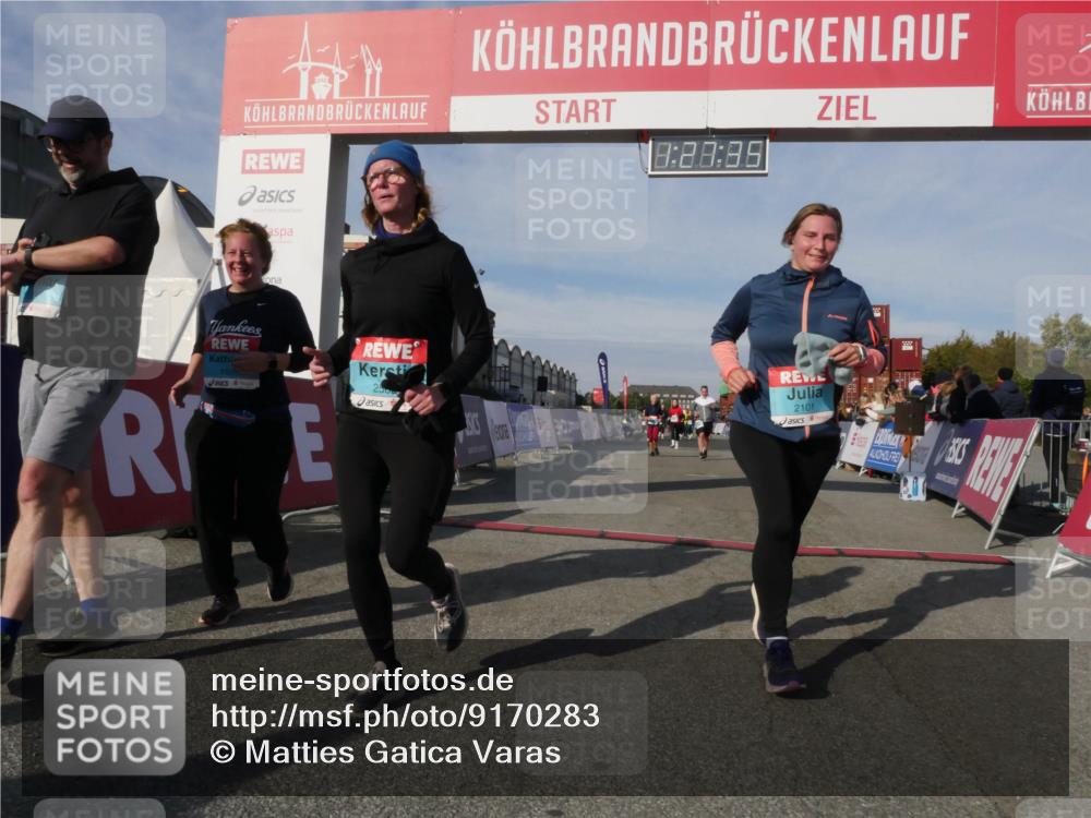 03.10.2025 - Köhlbrandbrückenlauf Matties Gatica Varas http://msf.ph/oto/9170283 03.10.2025 10:27:37 Ziel 2136, 2192, 2352, 3230 meine-sportfotos.de