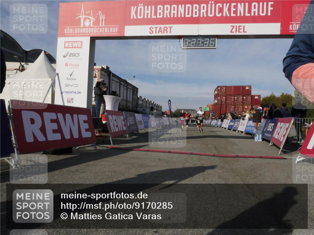 03.10.2025 - Köhlbrandbrückenlauf Matties Gatica Varas http://msf.ph/oto/9170285 03.10.2025 10:27:38 Ziel 1914, 2059, 2136, 2162, 2166, 2192, 2237, 2352, 3230 meine-sportfotos.de