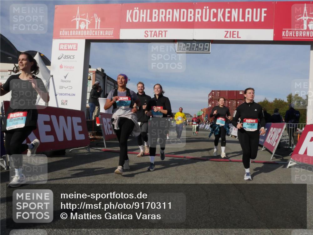 03.10.2025 - Köhlbrandbrückenlauf Matties Gatica Varas http://msf.ph/oto/9170311 03.10.2025 10:27:51 Ziel 1004, 1342, 1472, 2086, 3346, 3429, 3451, 3452, 3626, 3739 meine-sportfotos.de