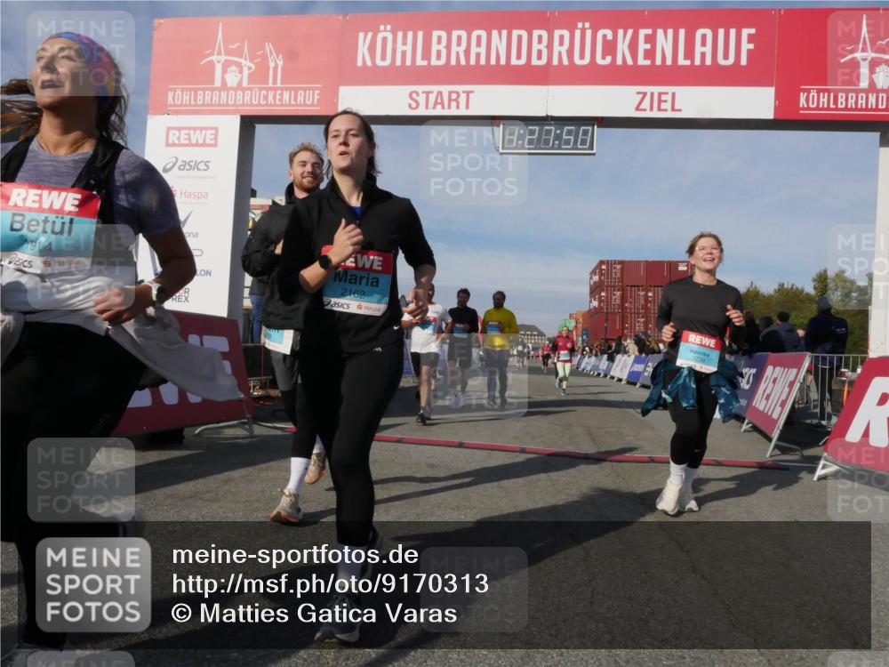 03.10.2025 - Köhlbrandbrückenlauf Matties Gatica Varas http://msf.ph/oto/9170313 03.10.2025 10:27:52 Ziel 1004, 1342, 1472, 1759, 2086, 3346, 3429, 3451, 3452, 3626 meine-sportfotos.de