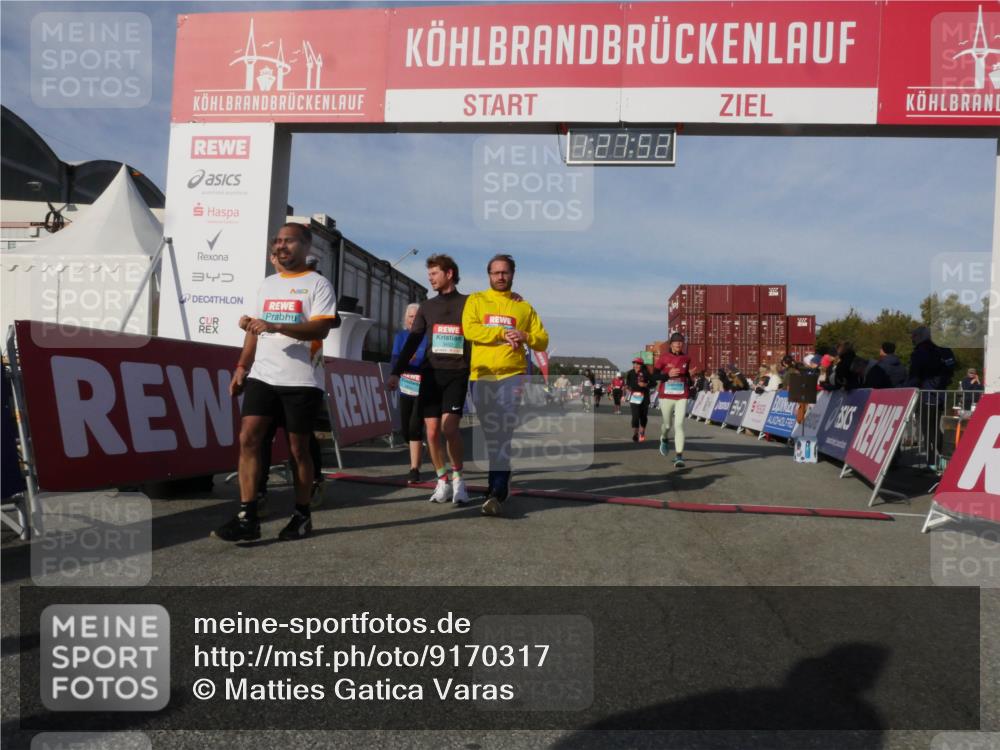 03.10.2025 - Köhlbrandbrückenlauf Matties Gatica Varas http://msf.ph/oto/9170317 03.10.2025 10:27:54 Ziel 1004, 1342, 1472, 1759, 2086, 3626 meine-sportfotos.de