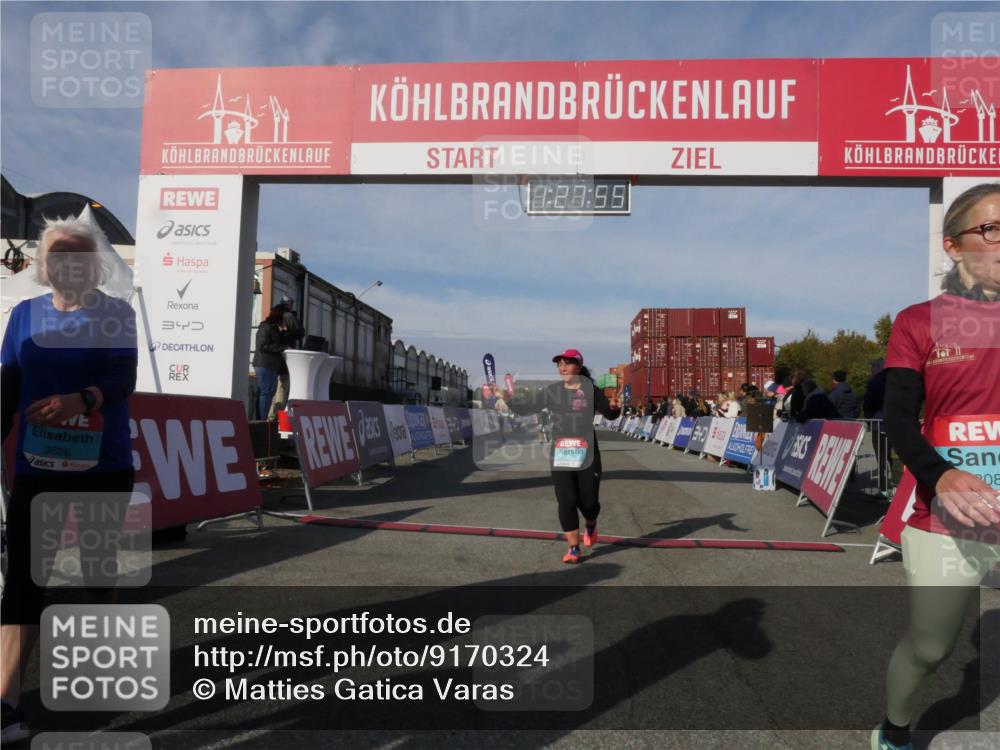 03.10.2025 - Köhlbrandbrückenlauf Matties Gatica Varas http://msf.ph/oto/9170324 03.10.2025 10:27:57 Ziel 1004, 1342, 1759, 1993, 2525 meine-sportfotos.de
