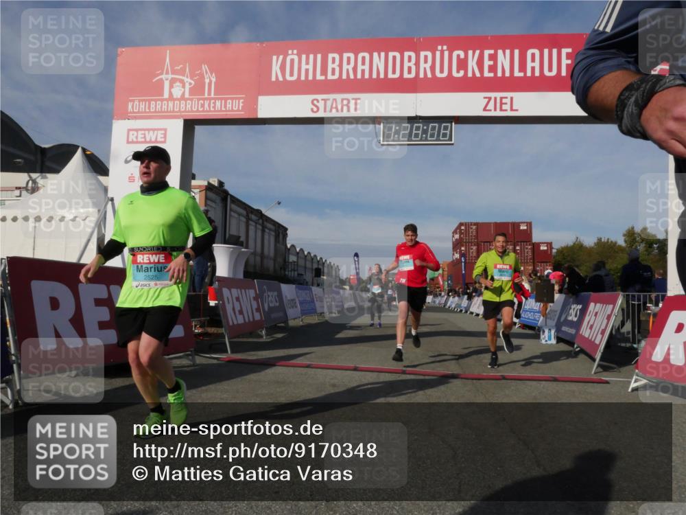 03.10.2025 - Köhlbrandbrückenlauf Matties Gatica Varas http://msf.ph/oto/9170348 03.10.2025 10:28:10 Ziel 1775, 2320, 2621, 2630, 2632, 2752, 3393, 3670 meine-sportfotos.de