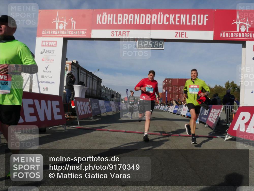03.10.2025 - Köhlbrandbrückenlauf Matties Gatica Varas http://msf.ph/oto/9170349 03.10.2025 10:28:10 Ziel 1775, 2320, 2621, 2630, 2632, 2752, 3393, 3670 meine-sportfotos.de
