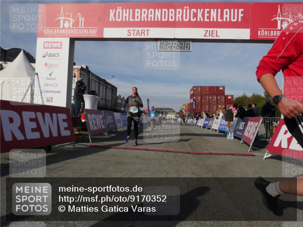 03.10.2025 - Köhlbrandbrückenlauf Matties Gatica Varas http://msf.ph/oto/9170352 03.10.2025 10:28:12 Ziel 1775, 2320, 2621, 2636, 2752, 3393, 3670 meine-sportfotos.de