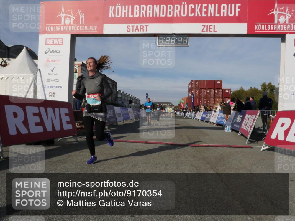 03.10.2025 - Köhlbrandbrückenlauf Matties Gatica Varas http://msf.ph/oto/9170354 03.10.2025 10:28:13 Ziel 1775, 2621, 2636, 2752, 3393, 3614, 3670 meine-sportfotos.de