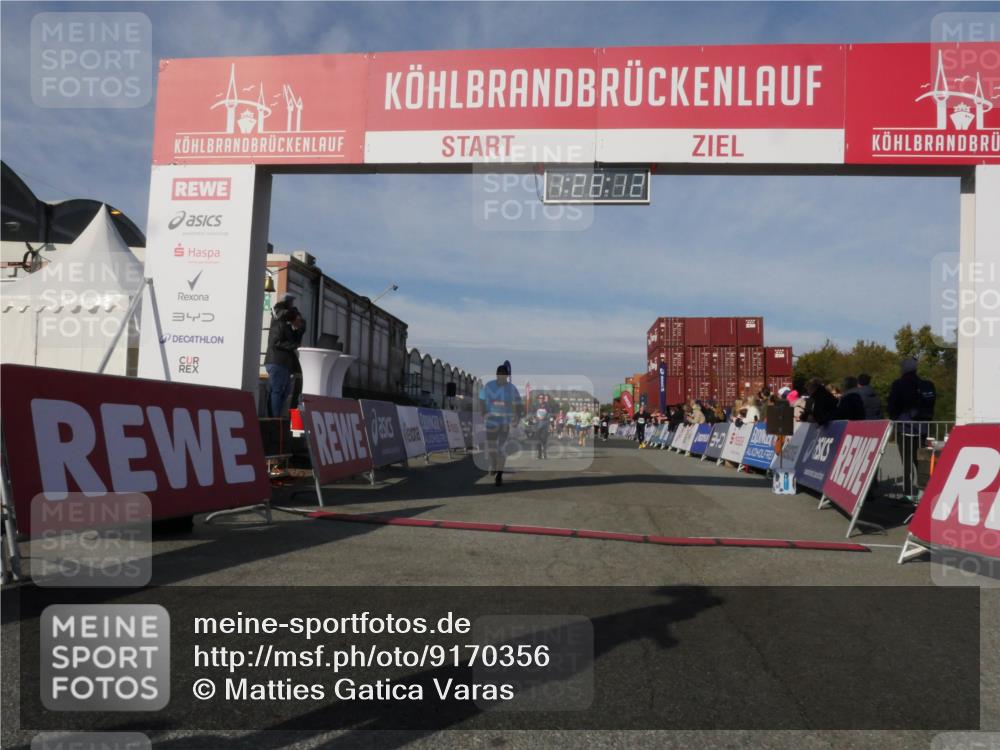 03.10.2025 - Köhlbrandbrückenlauf Matties Gatica Varas http://msf.ph/oto/9170356 03.10.2025 10:28:14 Ziel 1775, 2621, 2636, 2752, 3393, 3611, 3614, 3670 meine-sportfotos.de