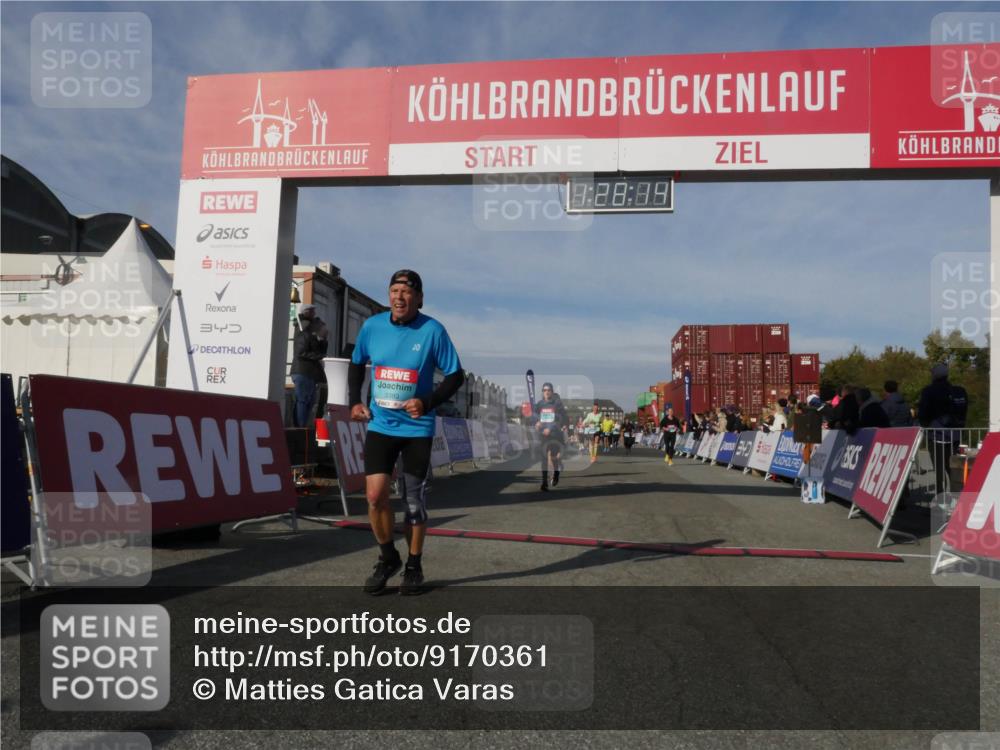 03.10.2025 - Köhlbrandbrückenlauf Matties Gatica Varas http://msf.ph/oto/9170361 03.10.2025 10:28:16 Ziel 1592, 1775, 2094, 2621, 2636, 2752, 3476, 3611, 3614, 3631, 3670 meine-sportfotos.de