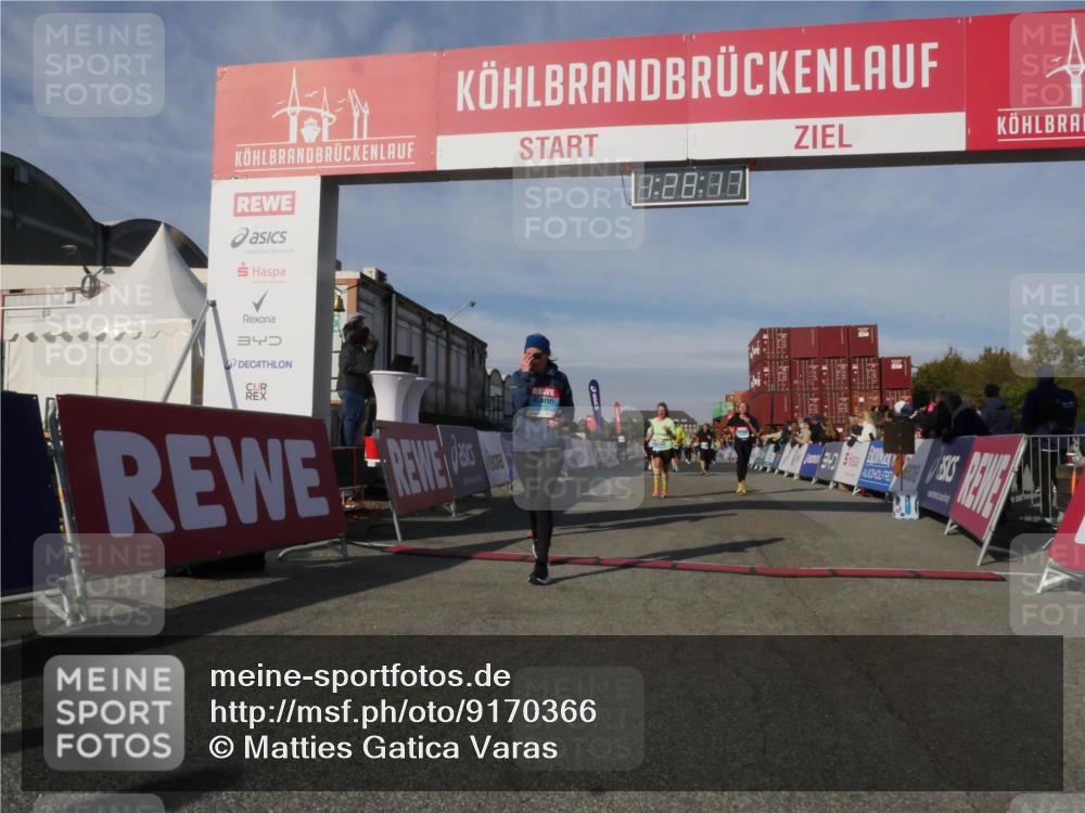 03.10.2025 - Köhlbrandbrückenlauf Matties Gatica Varas http://msf.ph/oto/9170366 03.10.2025 10:28:18 Ziel 1592, 1775, 2094, 2621, 2636, 2752, 3432, 3476, 3611, 3614, 3631, 3670 meine-sportfotos.de