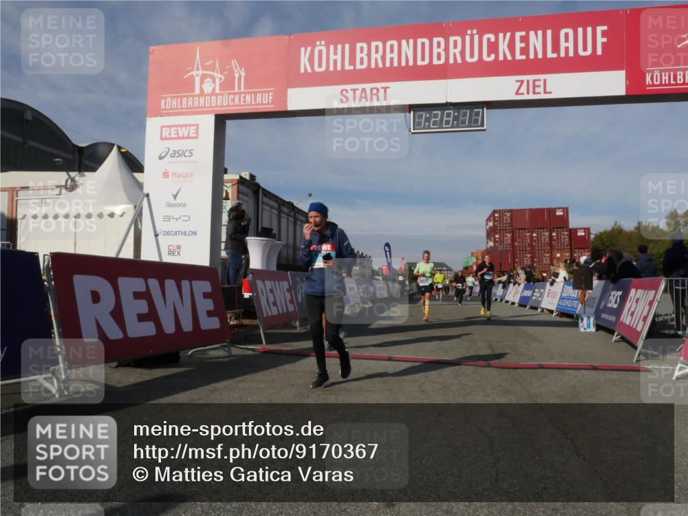 03.10.2025 - Köhlbrandbrückenlauf Matties Gatica Varas http://msf.ph/oto/9170367 03.10.2025 10:28:19 Ziel 1592, 1775, 1872, 2094, 2621, 2636, 3432, 3476, 3611, 3614, 3631, 3670 meine-sportfotos.de