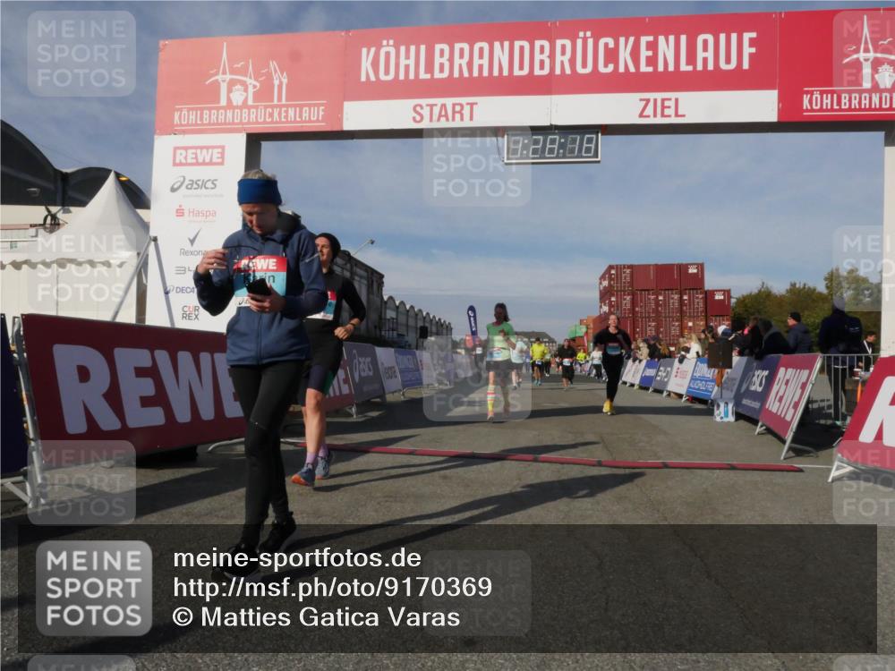 03.10.2025 - Köhlbrandbrückenlauf Matties Gatica Varas http://msf.ph/oto/9170369 03.10.2025 10:28:20 Ziel 1592, 1775, 1872, 2094, 2366, 2636, 3432, 3476, 3611, 3614, 3631, 3670 meine-sportfotos.de