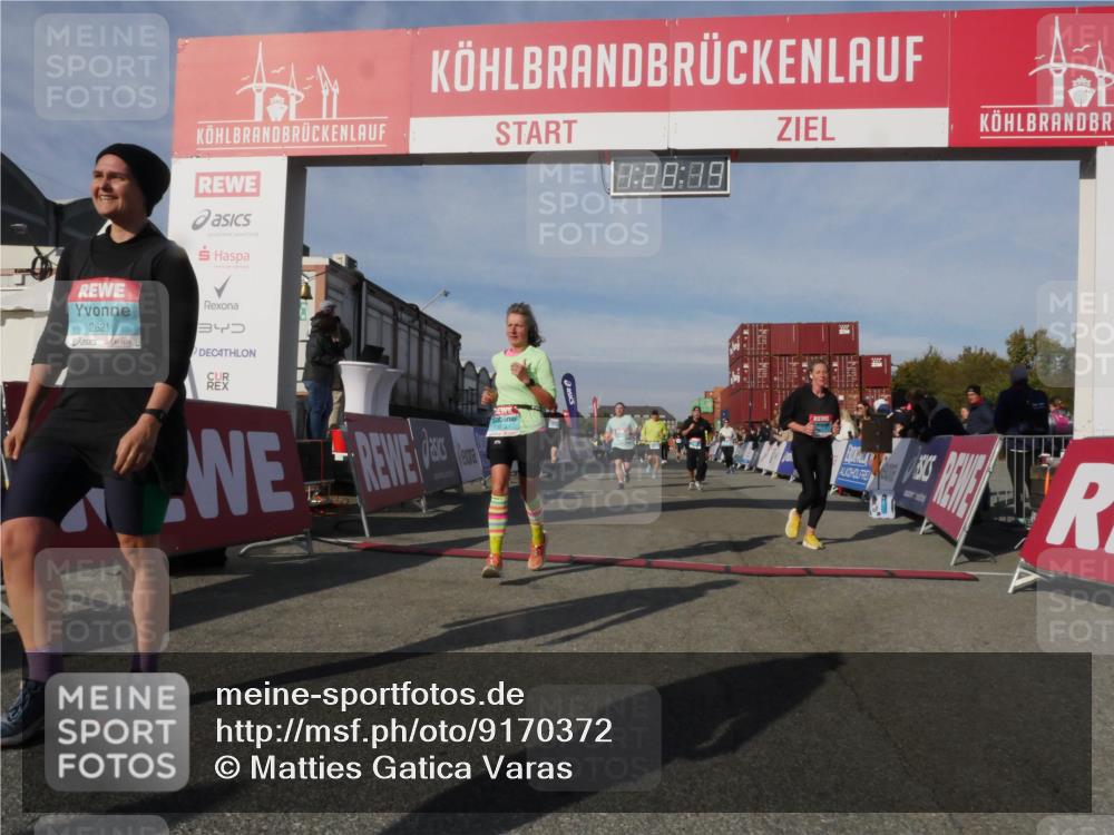 03.10.2025 - Köhlbrandbrückenlauf Matties Gatica Varas http://msf.ph/oto/9170372 03.10.2025 10:28:21 Ziel 1592, 1775, 1872, 2094, 2366, 2636, 3231, 3360, 3432, 3476, 3611, 3614, 3631, 3670 meine-sportfotos.de