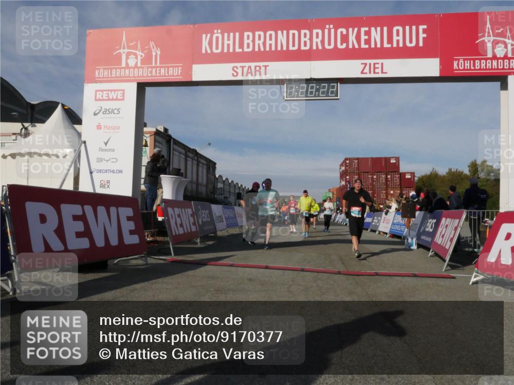 03.10.2025 - Köhlbrandbrückenlauf Matties Gatica Varas http://msf.ph/oto/9170377 03.10.2025 10:28:24 Ziel 1579, 1592, 1872, 2094, 2366, 2636, 2869, 2870, 3231, 3360, 3398, 3399, 3432, 3476, 3611, 3614, 3631 meine-sportfotos.de
