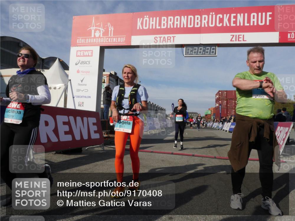 03.10.2025 - Köhlbrandbrückenlauf Matties Gatica Varas http://msf.ph/oto/9170408 03.10.2025 10:28:38 Ziel 1713, 1765, 1896, 1897, 1910, 2409, 3013, 3054 meine-sportfotos.de