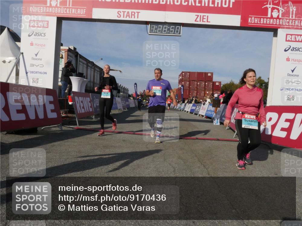 03.10.2025 - Köhlbrandbrückenlauf Matties Gatica Varas http://msf.ph/oto/9170436 03.10.2025 10:28:52 Ziel 1748, 1863, 2090, 2263, 2264, 2339 meine-sportfotos.de