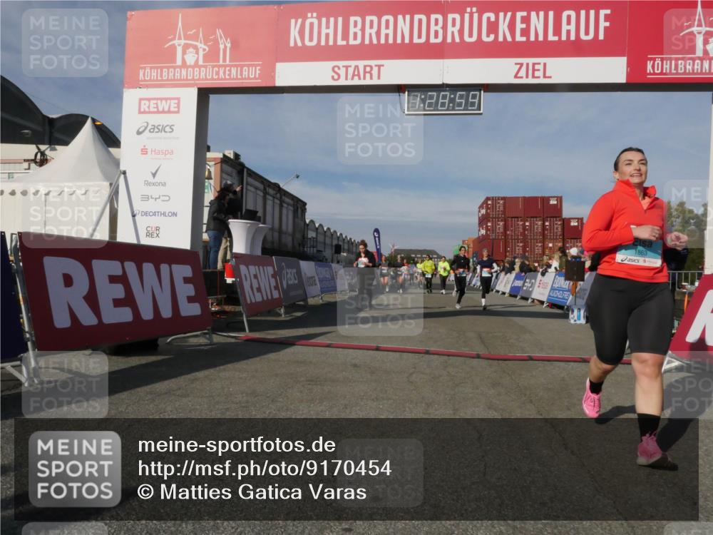 03.10.2025 - Köhlbrandbrückenlauf Matties Gatica Varas http://msf.ph/oto/9170454 03.10.2025 10:29:00 Ziel 1348, 1394, 1454, 1577, 1748, 2263, 2264, 2493, 3292, 3293, 3612 meine-sportfotos.de