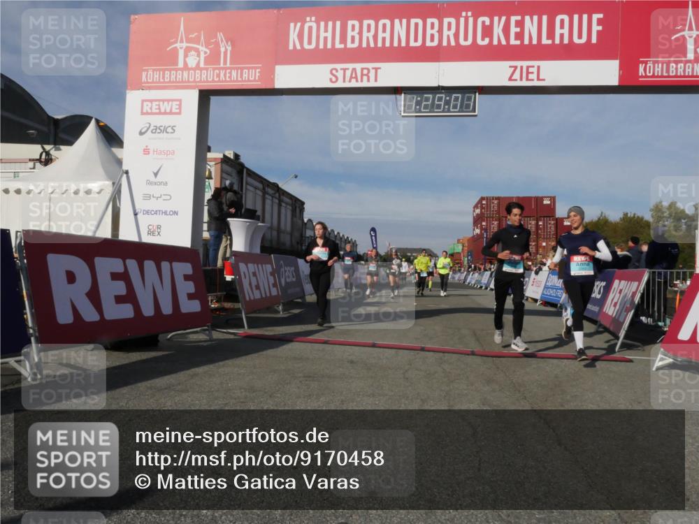 03.10.2025 - Köhlbrandbrückenlauf Matties Gatica Varas http://msf.ph/oto/9170458 03.10.2025 10:29:02 Ziel 1348, 1394, 1454, 1577, 1748, 2177, 2263, 2264, 2493, 2922, 3292, 3293, 3612 meine-sportfotos.de