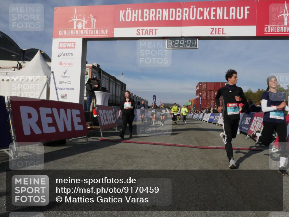 03.10.2025 - Köhlbrandbrückenlauf Matties Gatica Varas http://msf.ph/oto/9170459 03.10.2025 10:29:03 Ziel 1348, 1394, 1454, 1577, 1748, 2177, 2492, 2493, 2922, 3292, 3293, 3612 meine-sportfotos.de