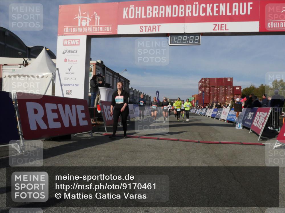03.10.2025 - Köhlbrandbrückenlauf Matties Gatica Varas http://msf.ph/oto/9170461 03.10.2025 10:29:04 Ziel 1348, 1394, 1454, 1577, 2177, 2492, 2493, 2922, 3292, 3293, 3612 meine-sportfotos.de