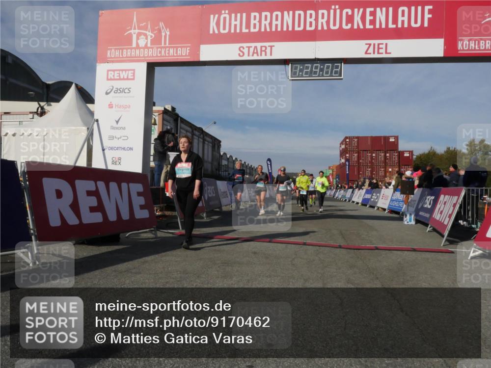 03.10.2025 - Köhlbrandbrückenlauf Matties Gatica Varas http://msf.ph/oto/9170462 03.10.2025 10:29:04 Ziel 1348, 1394, 1454, 1577, 2177, 2492, 2493, 2922, 3292, 3293, 3612 meine-sportfotos.de