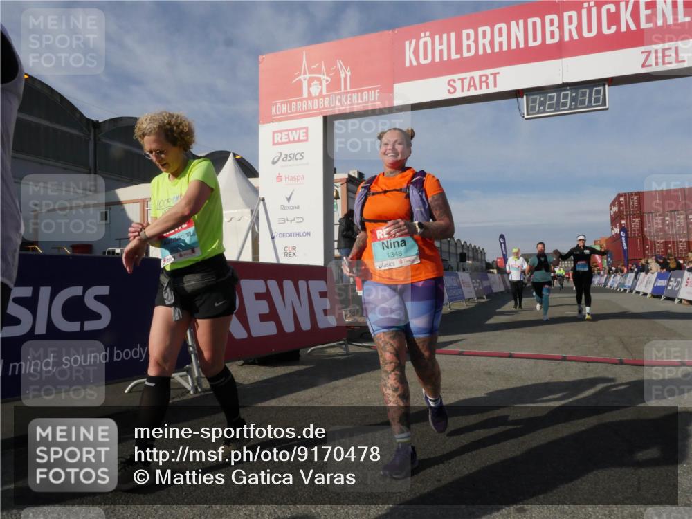 03.10.2025 - Köhlbrandbrückenlauf Matties Gatica Varas http://msf.ph/oto/9170478 03.10.2025 10:29:12 Ziel 2035, 2177, 2375, 2492, 2845, 2922 meine-sportfotos.de