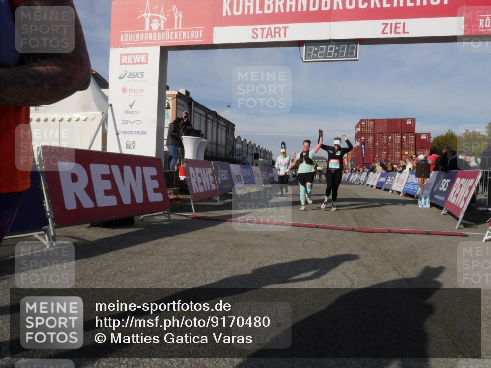 03.10.2025 - Köhlbrandbrückenlauf Matties Gatica Varas http://msf.ph/oto/9170480 03.10.2025 10:29:13 Ziel 2035, 2177, 2375, 2492, 2845, 2922 meine-sportfotos.de