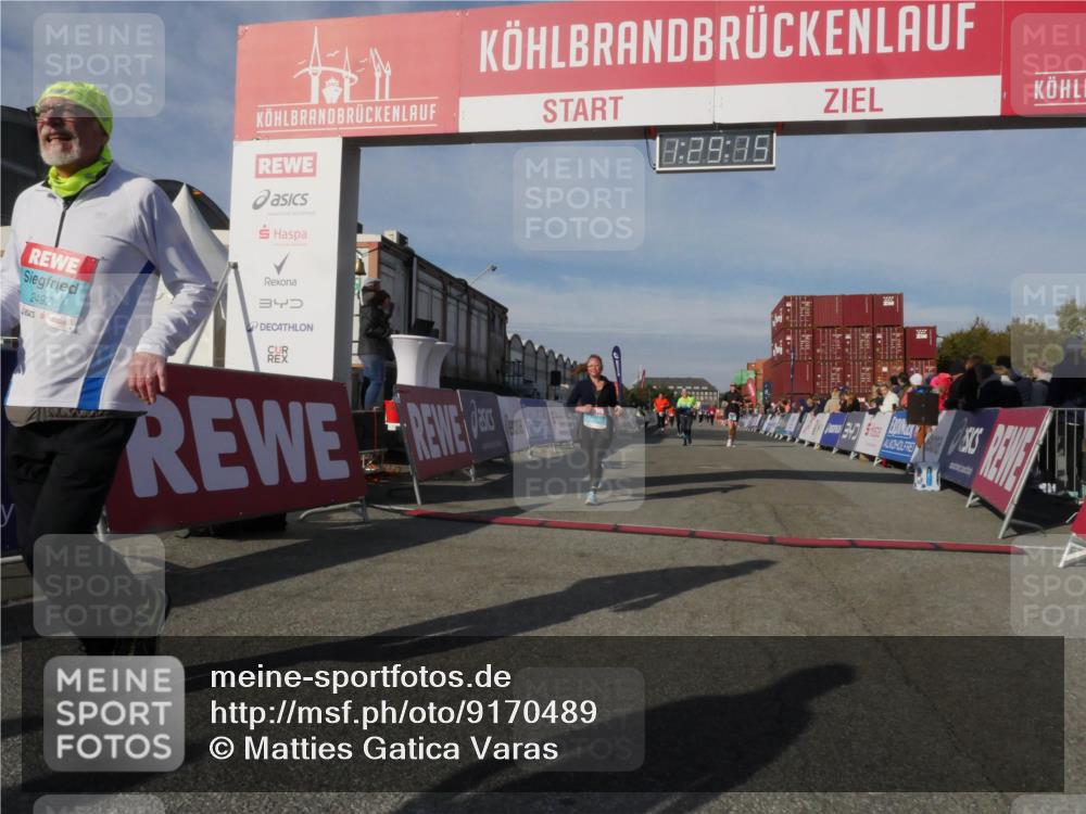 03.10.2025 - Köhlbrandbrückenlauf Matties Gatica Varas http://msf.ph/oto/9170489 03.10.2025 10:29:17 Ziel 1942, 2035, 2163, 2375, 2845 meine-sportfotos.de