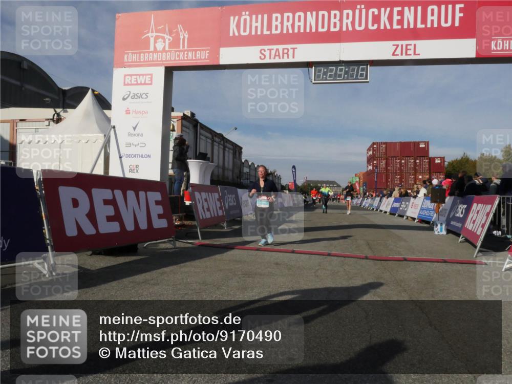 03.10.2025 - Köhlbrandbrückenlauf Matties Gatica Varas http://msf.ph/oto/9170490 03.10.2025 10:29:18 Ziel 1942, 2035, 2163, 2375, 2845 meine-sportfotos.de