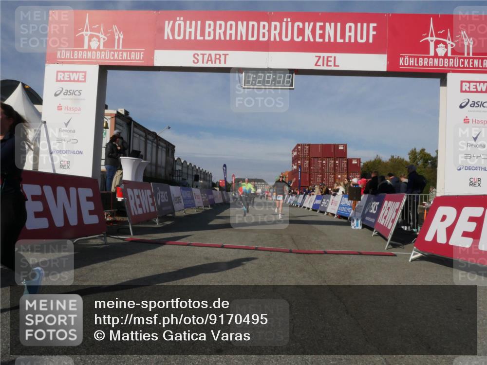 03.10.2025 - Köhlbrandbrückenlauf Matties Gatica Varas http://msf.ph/oto/9170495 03.10.2025 10:29:20 Ziel 1781, 1942, 2035, 2163, 2845 meine-sportfotos.de
