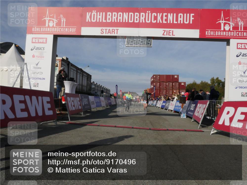 03.10.2025 - Köhlbrandbrückenlauf Matties Gatica Varas http://msf.ph/oto/9170496 03.10.2025 10:29:20 Ziel 1781, 1942, 2035, 2163, 2845 meine-sportfotos.de