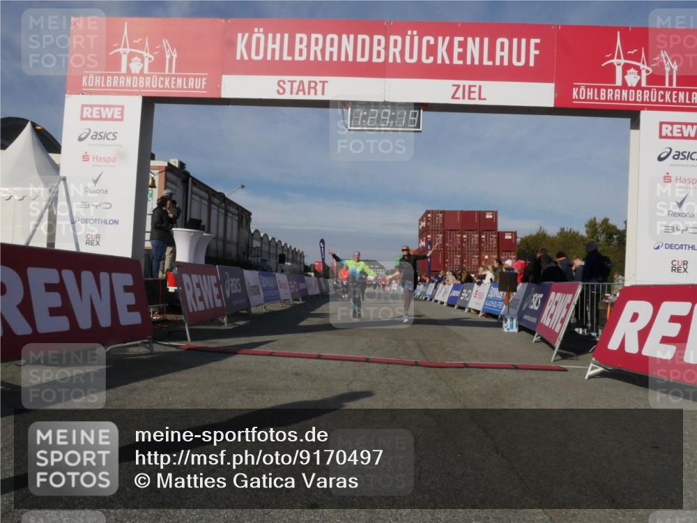 03.10.2025 - Köhlbrandbrückenlauf Matties Gatica Varas http://msf.ph/oto/9170497 03.10.2025 10:29:21 Ziel 1781, 1942, 2035, 2163, 2845 meine-sportfotos.de