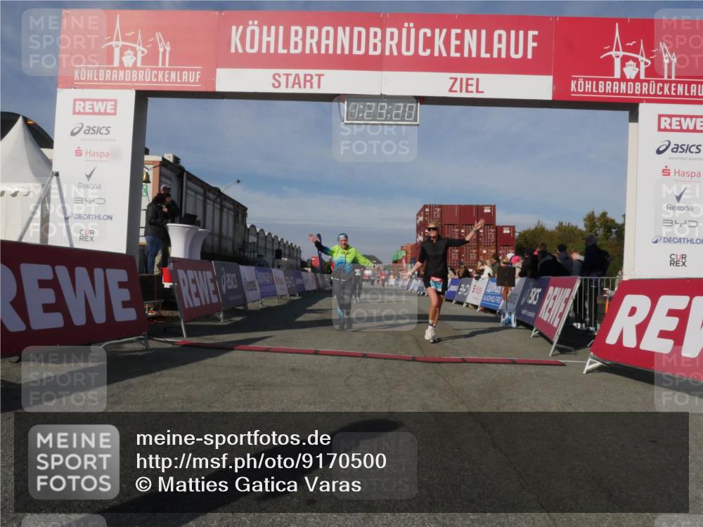 03.10.2025 - Köhlbrandbrückenlauf Matties Gatica Varas http://msf.ph/oto/9170500 03.10.2025 10:29:22 Ziel 1781, 1942, 2035, 2163, 2835, 2845 meine-sportfotos.de