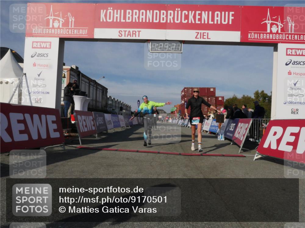 03.10.2025 - Köhlbrandbrückenlauf Matties Gatica Varas http://msf.ph/oto/9170501 03.10.2025 10:29:23 Ziel 1781, 1942, 2035, 2163, 2835, 2845 meine-sportfotos.de
