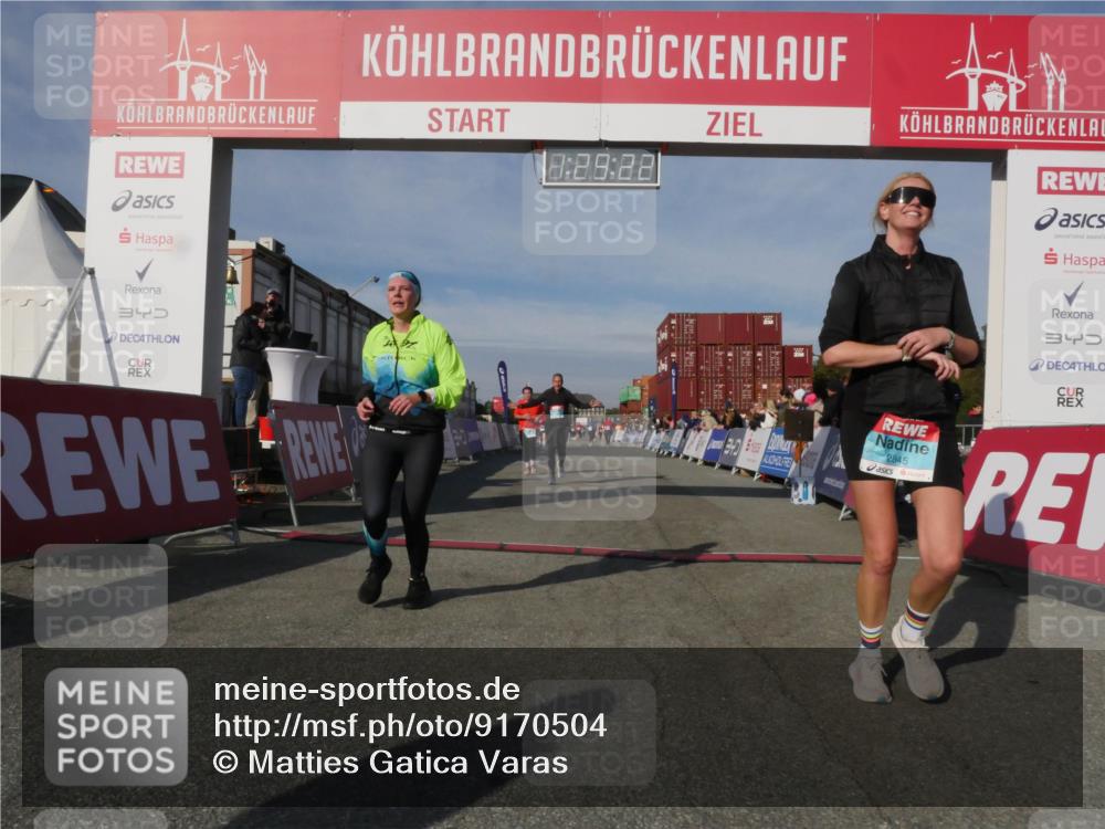 03.10.2025 - Köhlbrandbrückenlauf Matties Gatica Varas http://msf.ph/oto/9170504 03.10.2025 10:29:24 Ziel 1781, 1942, 2163, 2835 meine-sportfotos.de